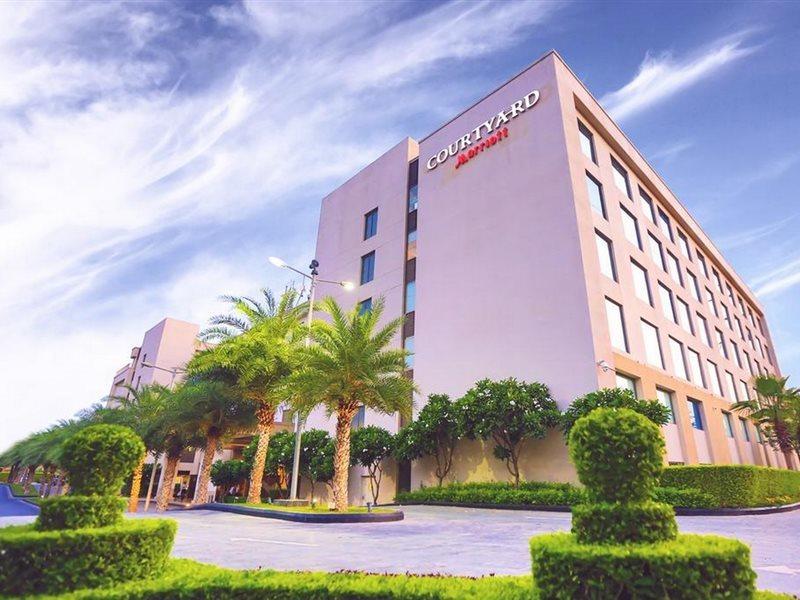 Hotel Courtyard By Marriott Agra Agra  Zewnętrze zdjęcie